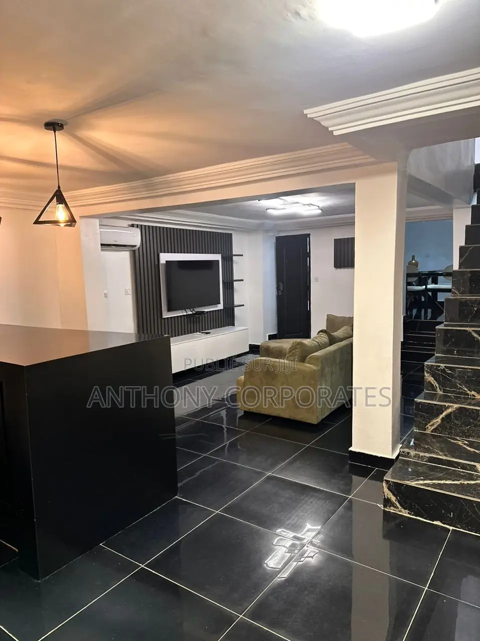 Villa Duplex Meublée De 04 Pièces À Angre