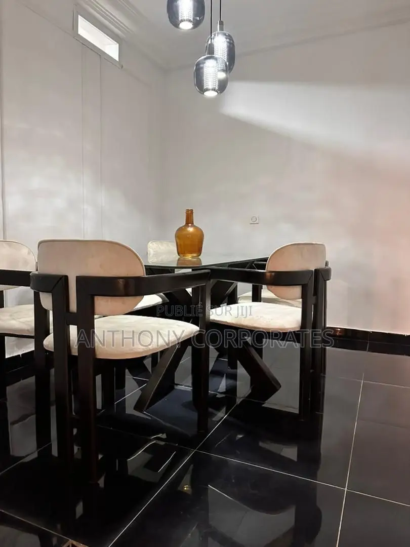 Villa Duplex Meublée De 04 Pièces À Angre