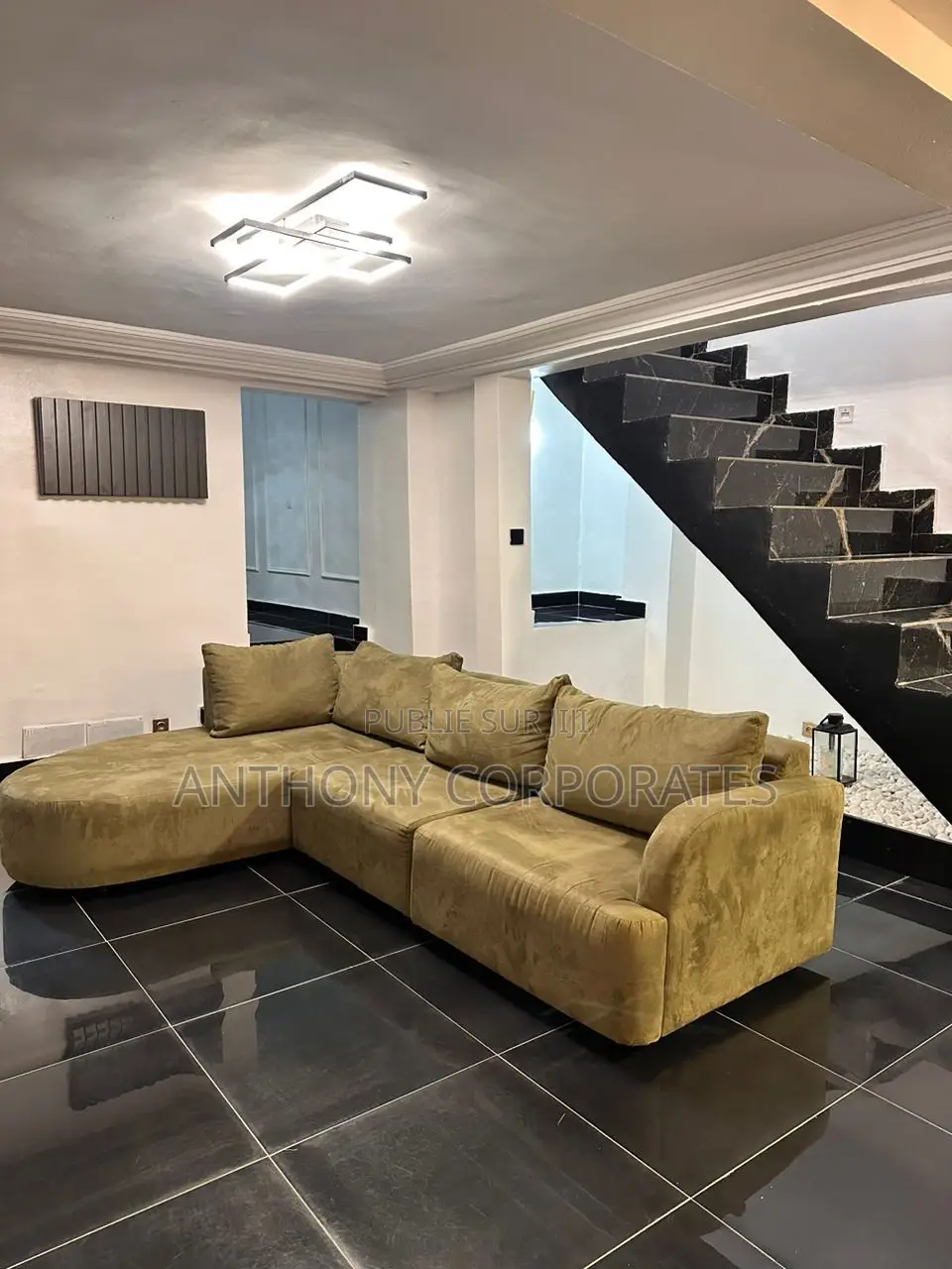 Villa Duplex Meublée De 04 Pièces À Angre