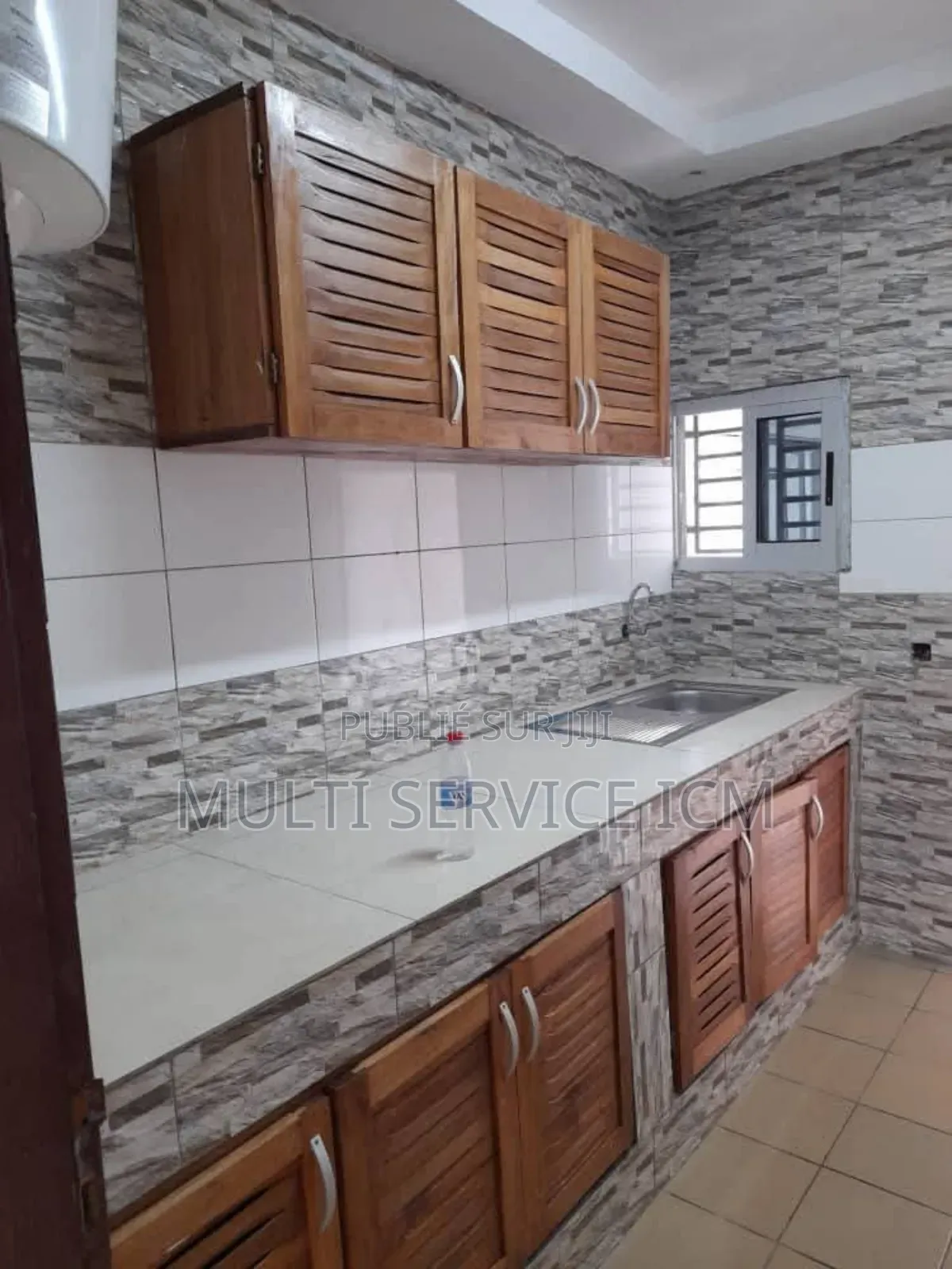3chbre Villa dans Ismaël Coulibaly, Bingerville à Vendre