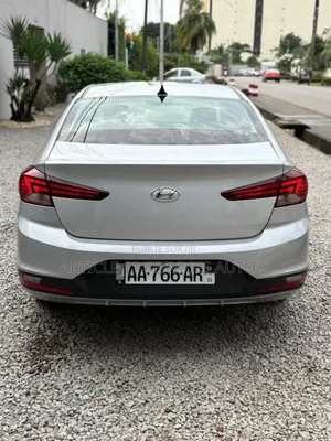 Hyundai Elantra SE 2020 Gris