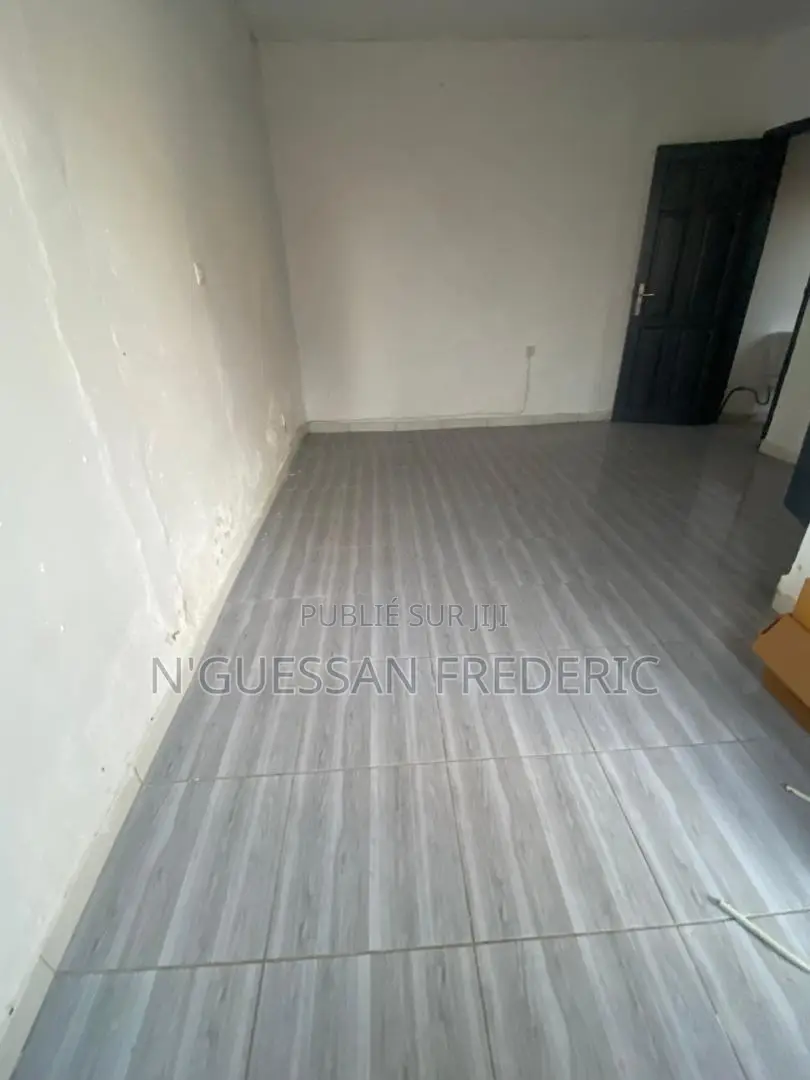 3chbre Appartement dans Marcory à Louer