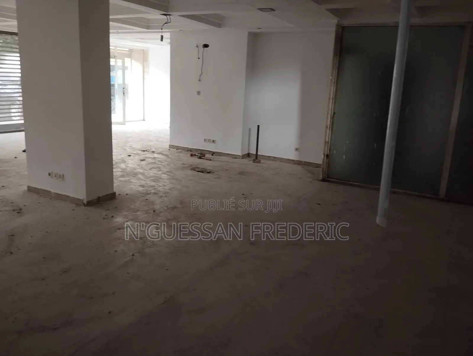 À Céder Marcory Zone 4 Magasin 60m2