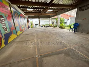 Furnished 5chbre Duplex dans Zié Multi-Service, Cocody à Vendre