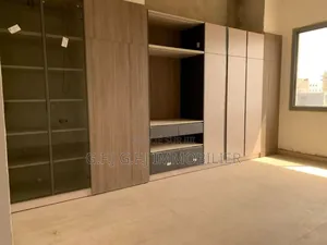 4chbre Appartement dans G.F.J Immobilier, Cocody à Louer