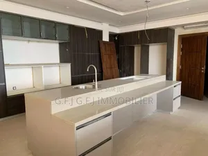 4chbre Appartement dans G.F.J Immobilier, Cocody à Louer