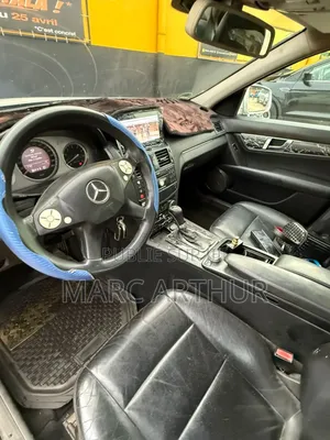 Mercedes-Benz C200 2011 Blanc