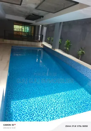 4chbre Appartement dans G.F.J Immobilier, Cocody à Louer