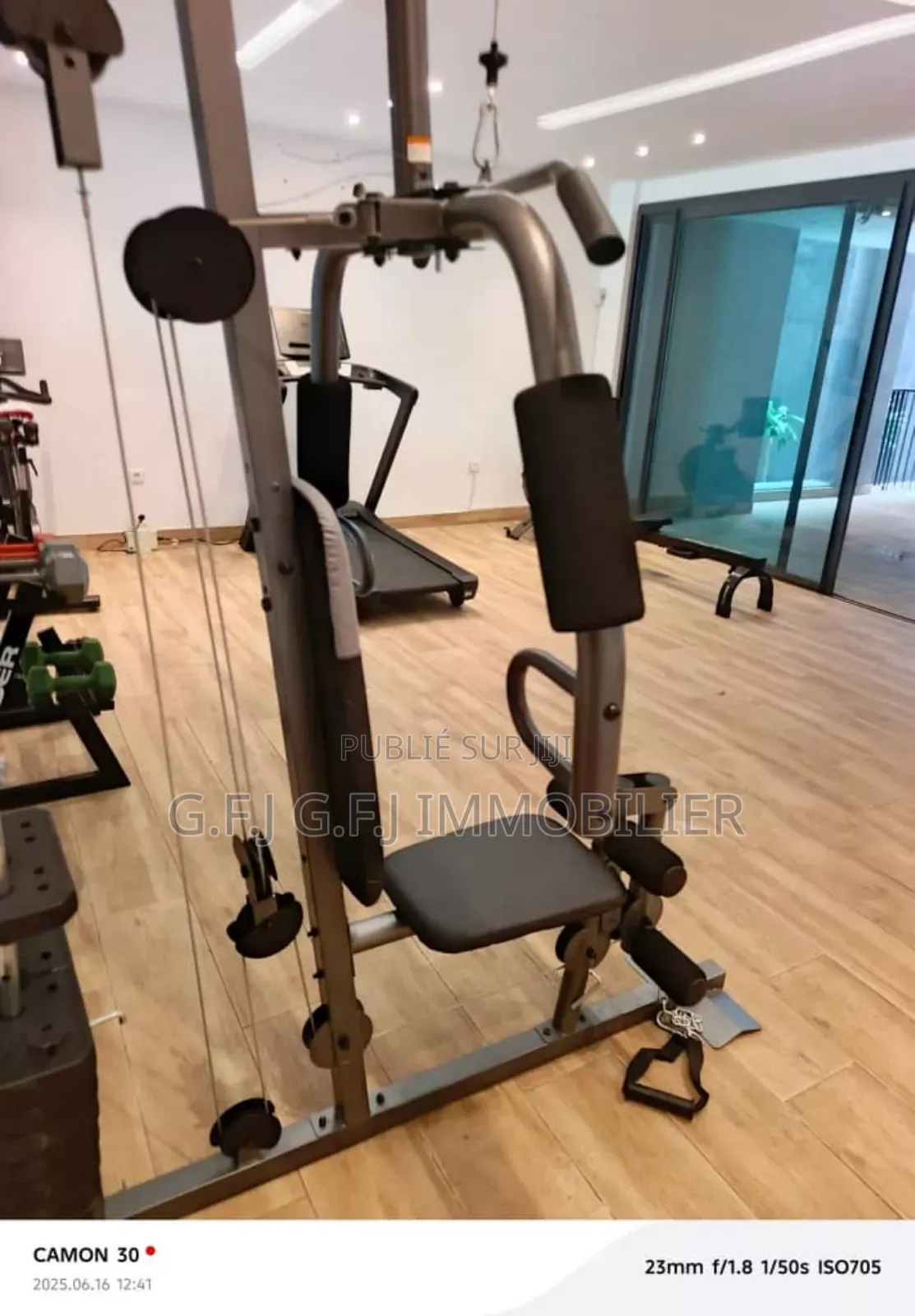 4chbre Appartement dans G.F.J Immobilier, Cocody à Louer