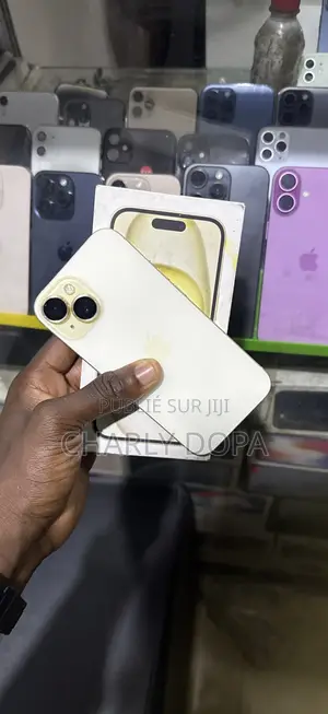 Photo - Apple iPhone 15 128 GB Jaune