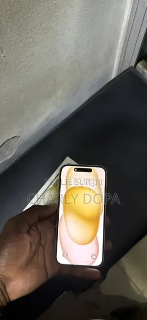 Apple iPhone 15 128 GB Jaune