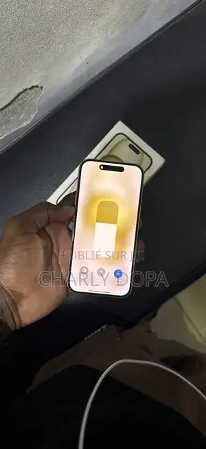 Apple iPhone 15 128 GB Jaune