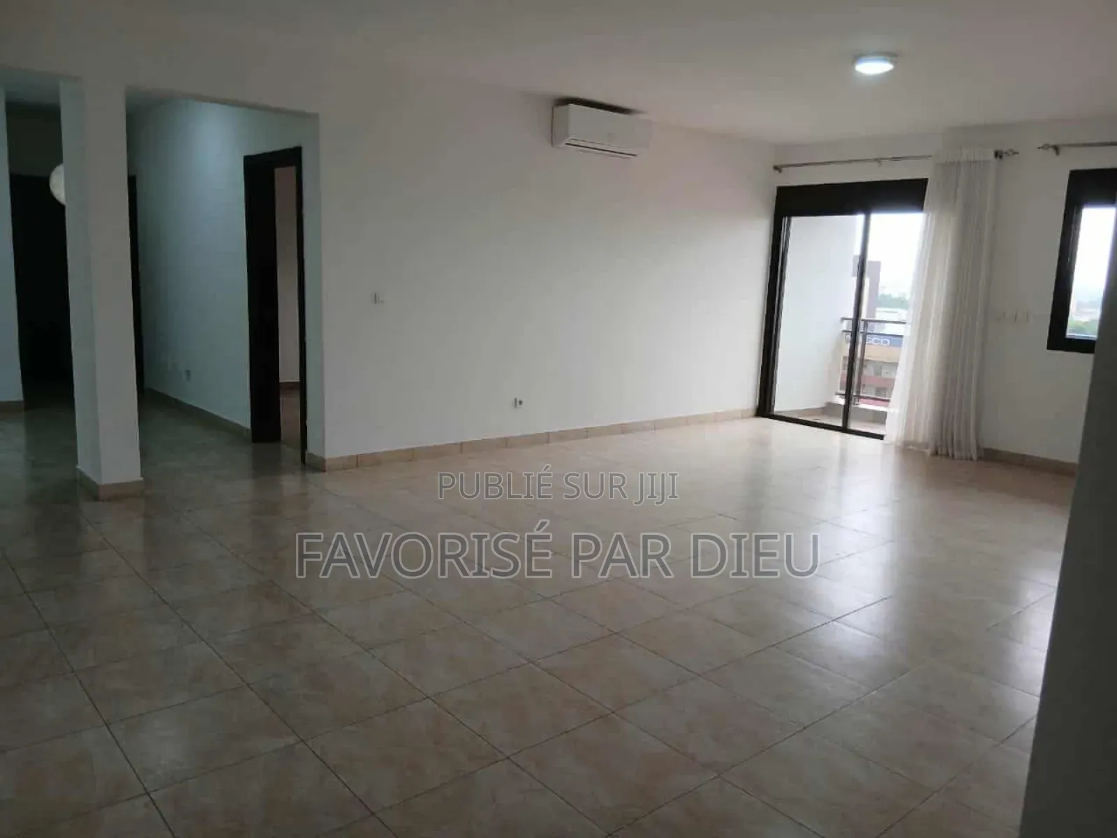 3chbre Appartement dans Marcory à Louer