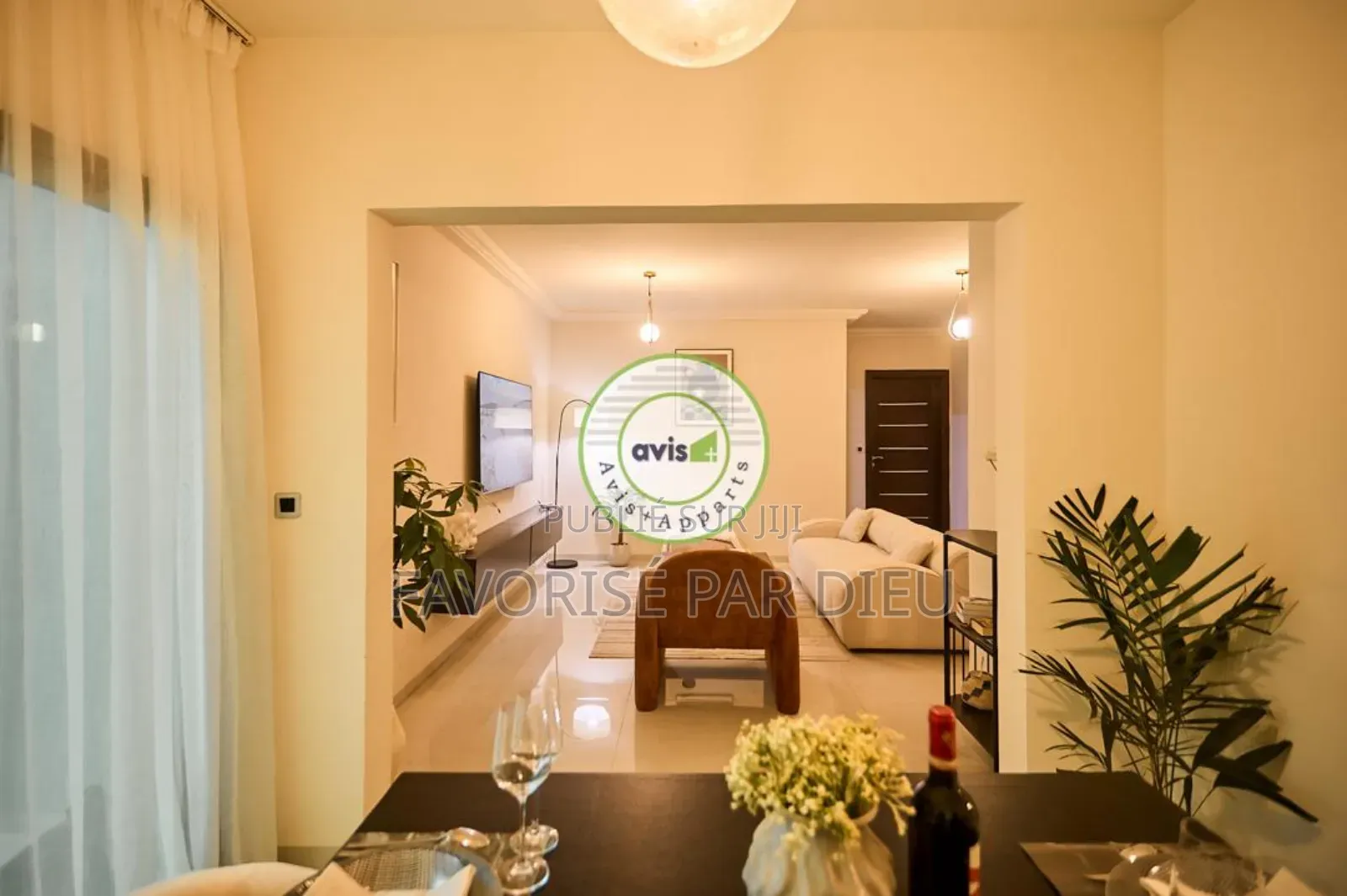 Furnished 1chbre Appartement dans Cocody à Louer