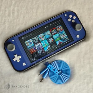 Nintendo Switch Lite Cracker