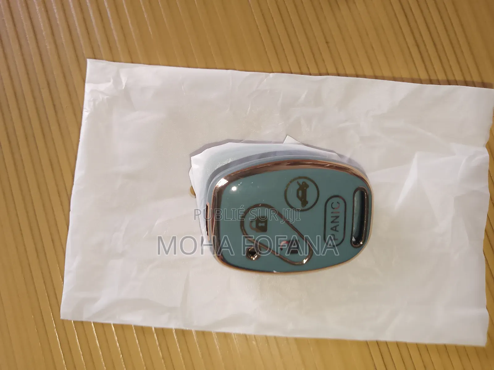 Met À Votre Disposition Des Fourreaux De Protection