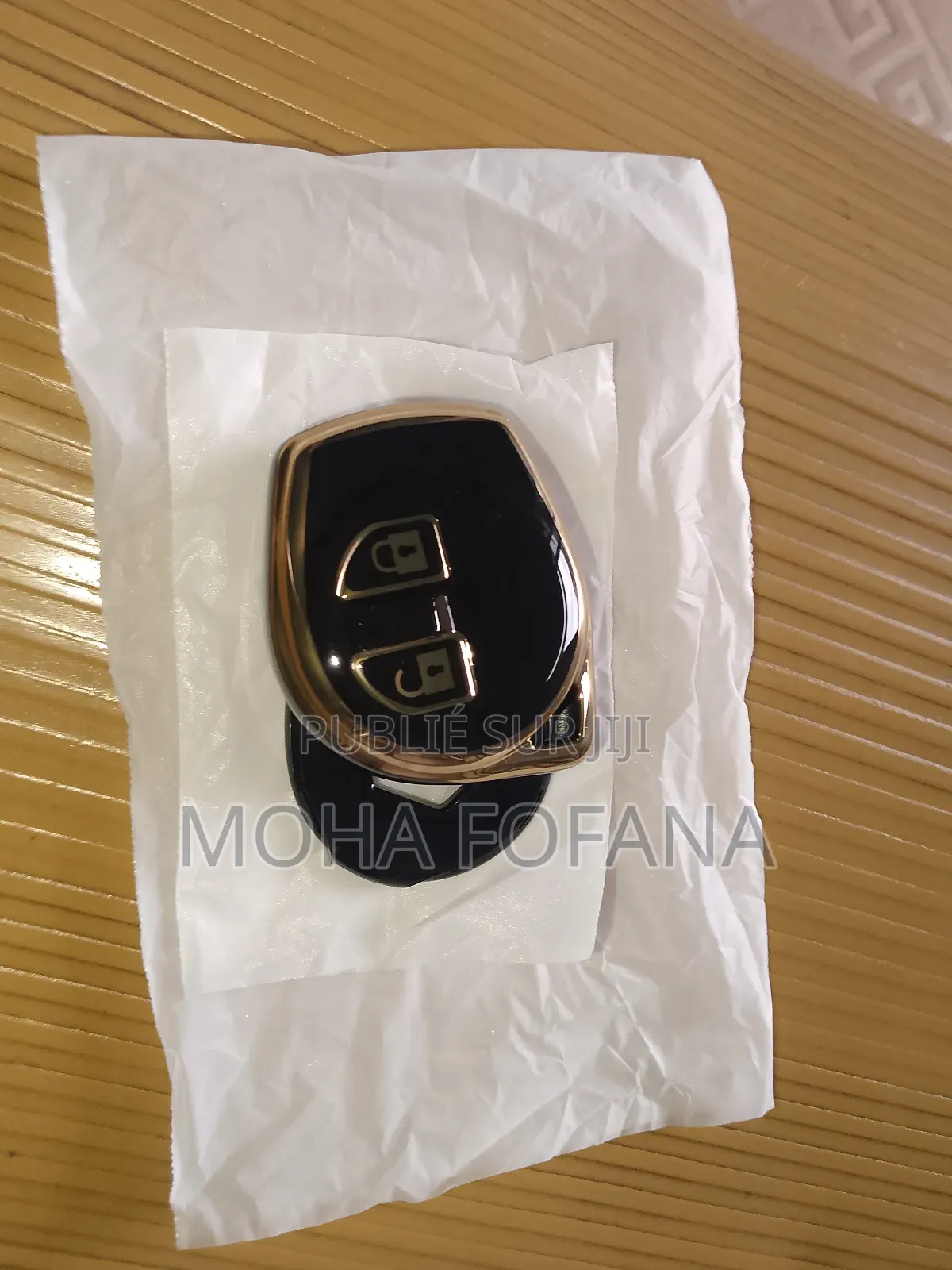 Met À Votre Disposition Des Fourreaux De Protection