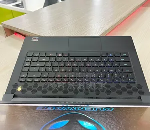 Photo - New Ordinateur Portable Alienware M15 R3 32GB Intel Core I7 SSD 2T