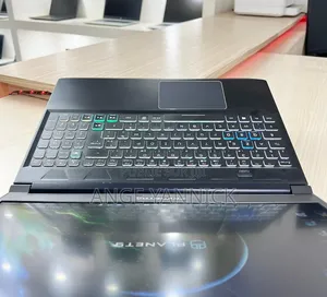 New Acer Predator Helios 18 PH18-71 16GB Intel Core I5 SSD 512GB