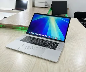 Photo - New Apple MacBook Pro 2018 32GB Intel Core I9 SSD 512GB