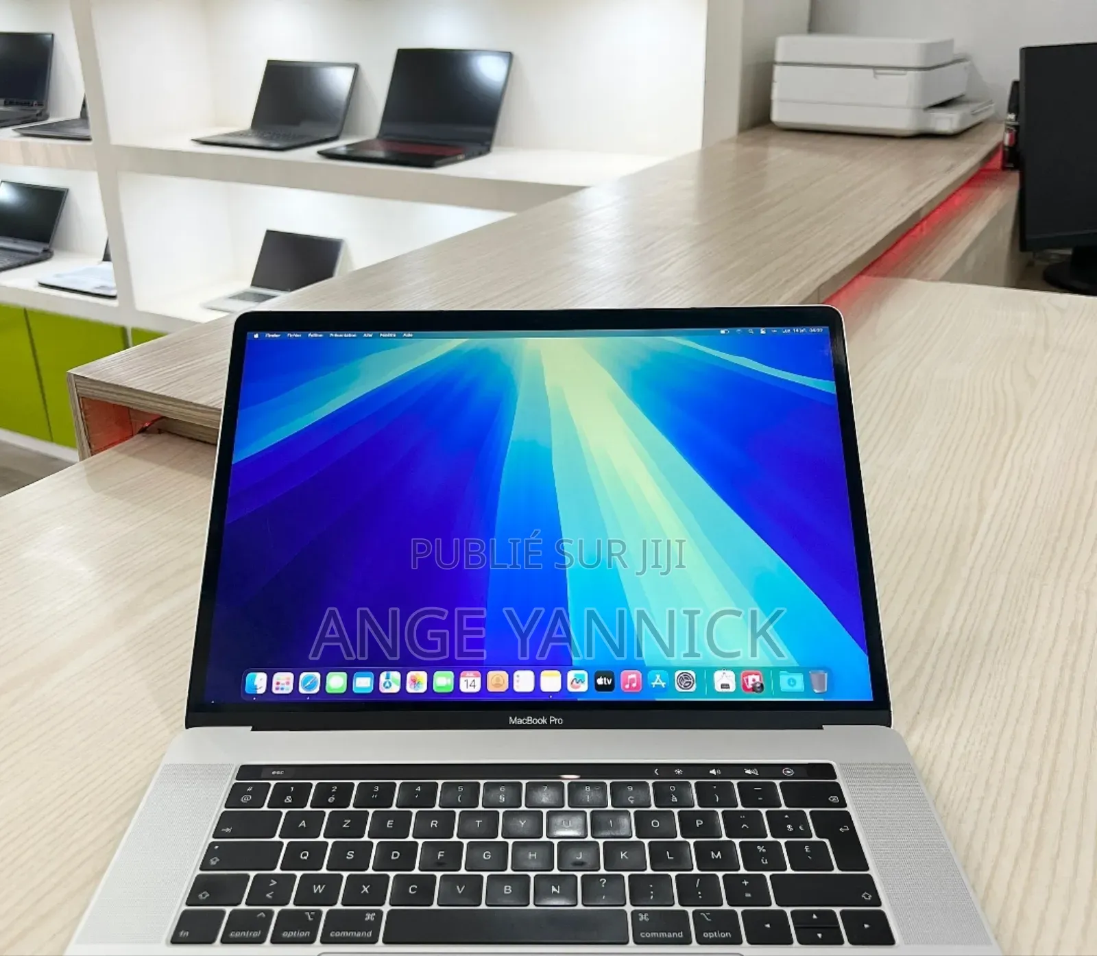 New Apple MacBook Pro 2018 32GB Intel Core I9 SSD 512GB