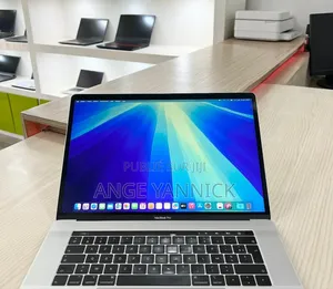 New Apple MacBook Pro 2018 32GB Intel Core I9 SSD 512GB
