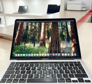 New Apple MacBook Pro 2020 8GB Intel Core I5 SSD 512GB
