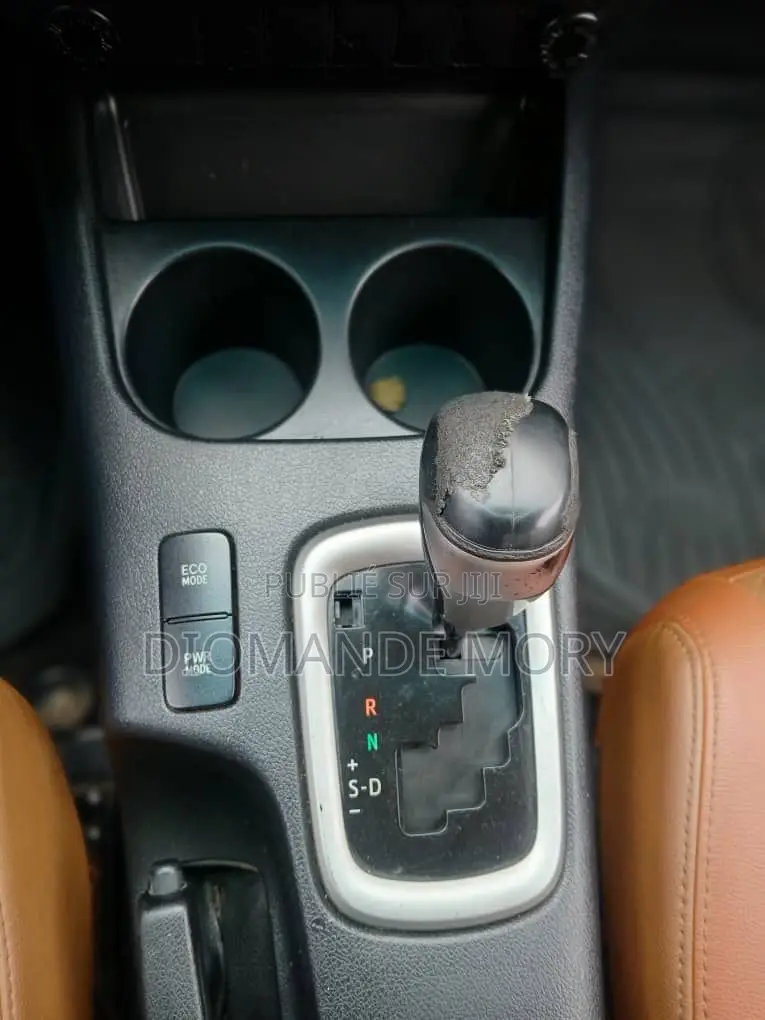 Toyota Hilux SR5 4x4 2017 Noir Mat