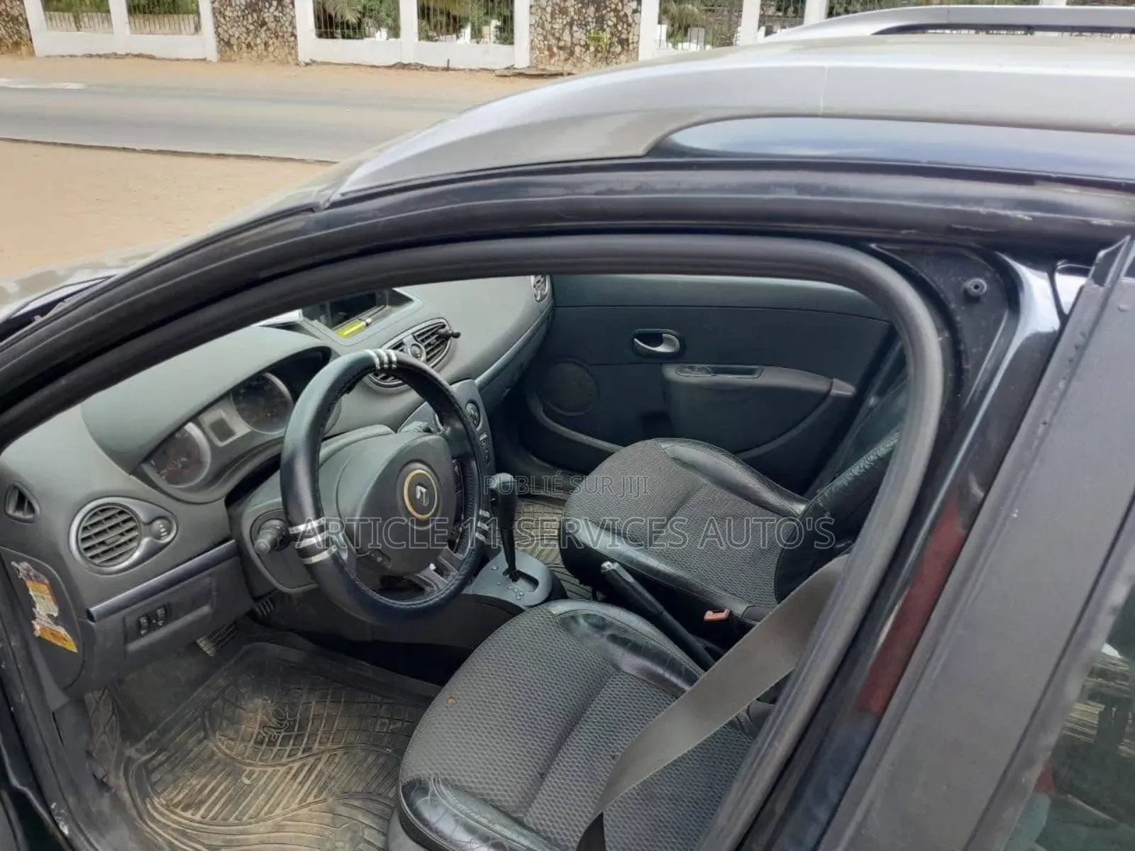 Renault Clio 3 1.6 Expression Automatic 2011 Black