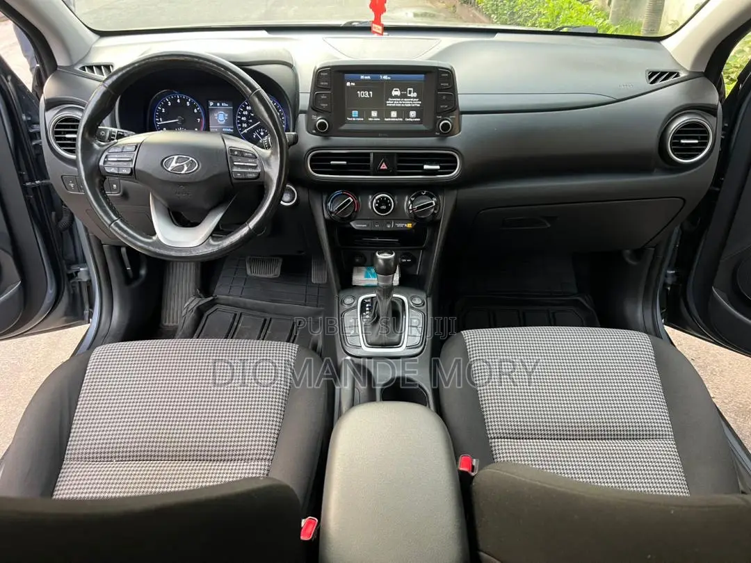 Hyundai Kona SEL 2021 Gris