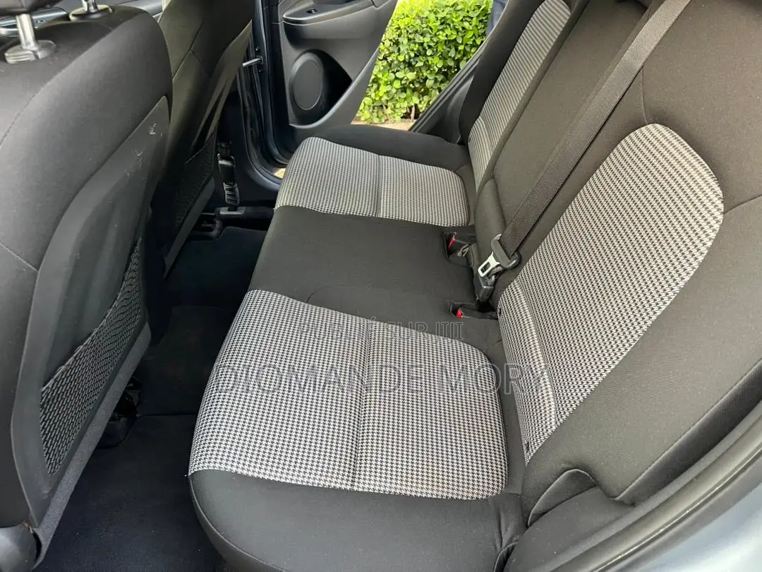 Hyundai Kona SEL 2021 Gris