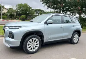 Suzuki Vitara 2025 Gris