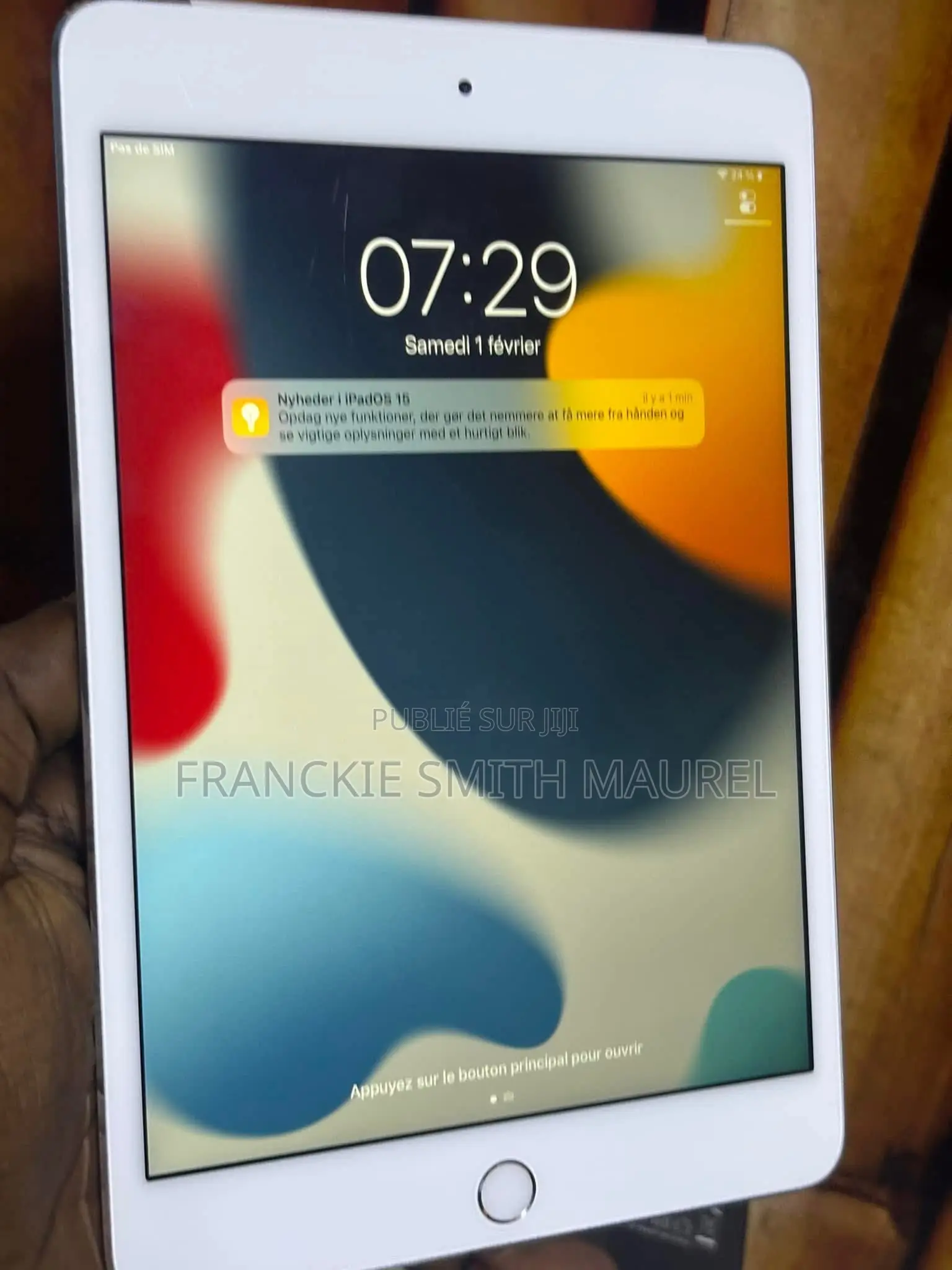 New Apple iPad mini 4 128 GB Gris