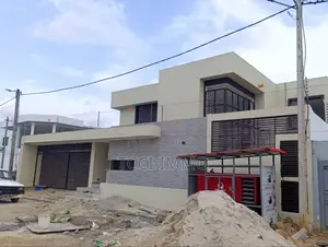 5chbre Duplex dans Tcci Immo, Cocody à Vendre