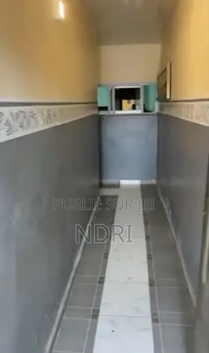 Photo - 4chbre Maison dans Building House, Bingerville à Vendre