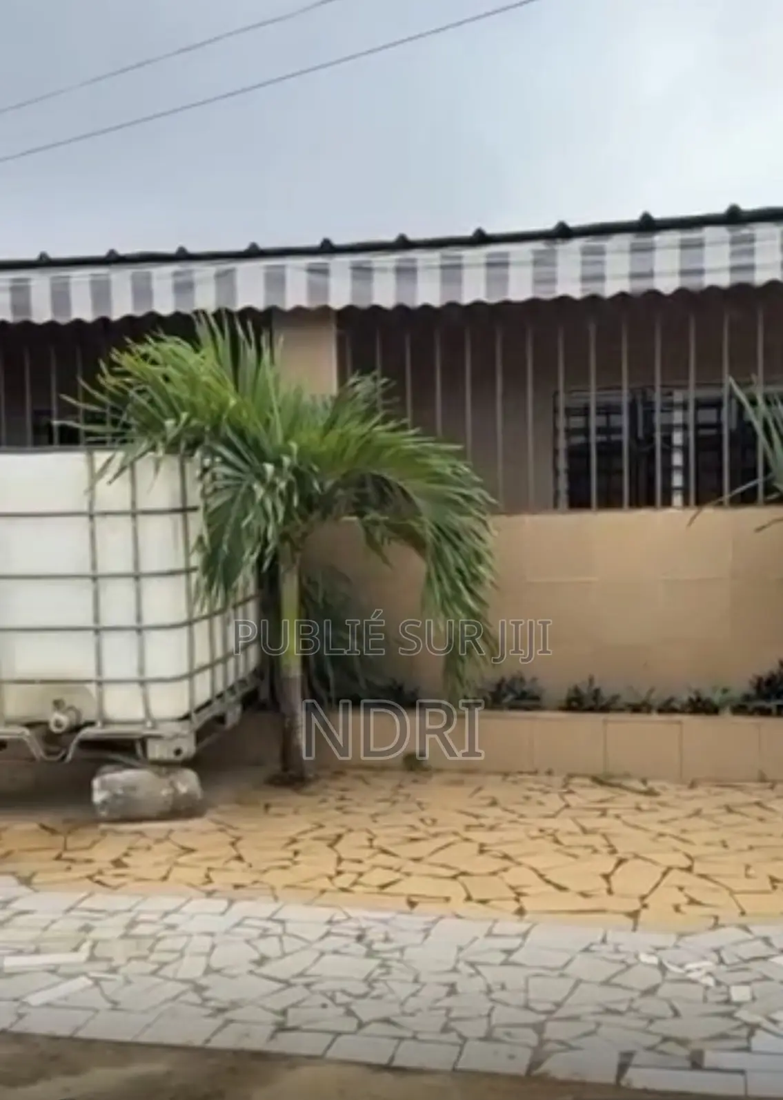 4chbre Maison dans Building House, Bingerville à Vendre