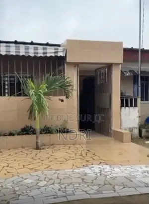 4chbre Maison dans Building House, Bingerville à Vendre