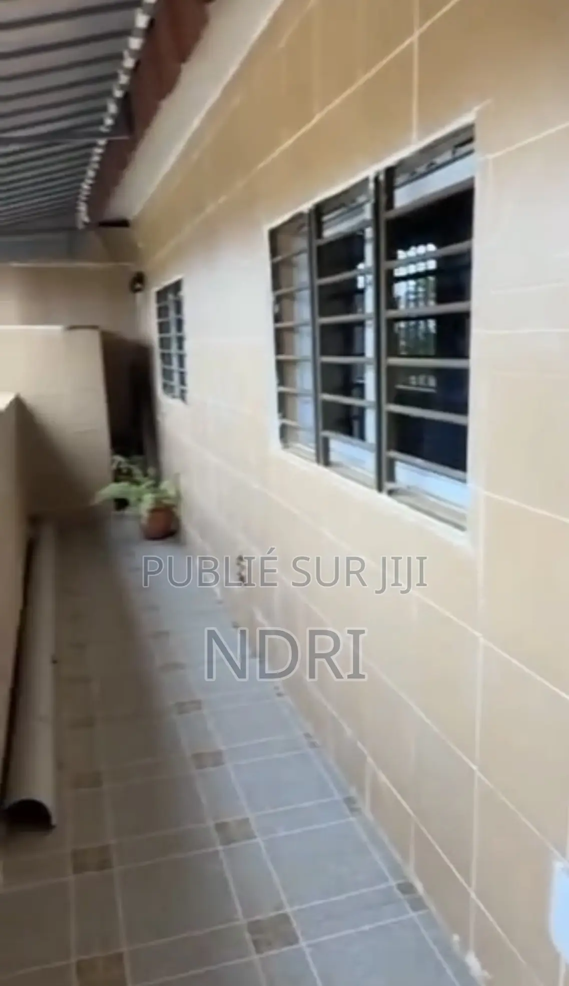 4chbre Maison dans Building House, Bingerville à Vendre