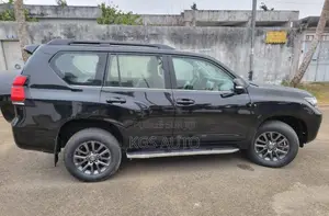 Toyota Land Cruiser Prado 2021 Black