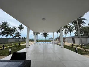 7chbre Duplex dans Grand-Bassam à Vendre