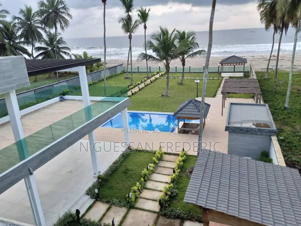 7chbre Duplex dans Grand-Bassam à Vendre