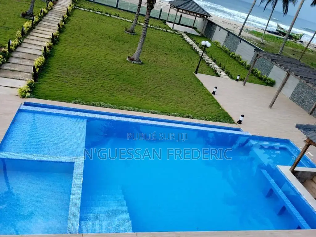 7chbre Duplex dans Grand-Bassam à Vendre