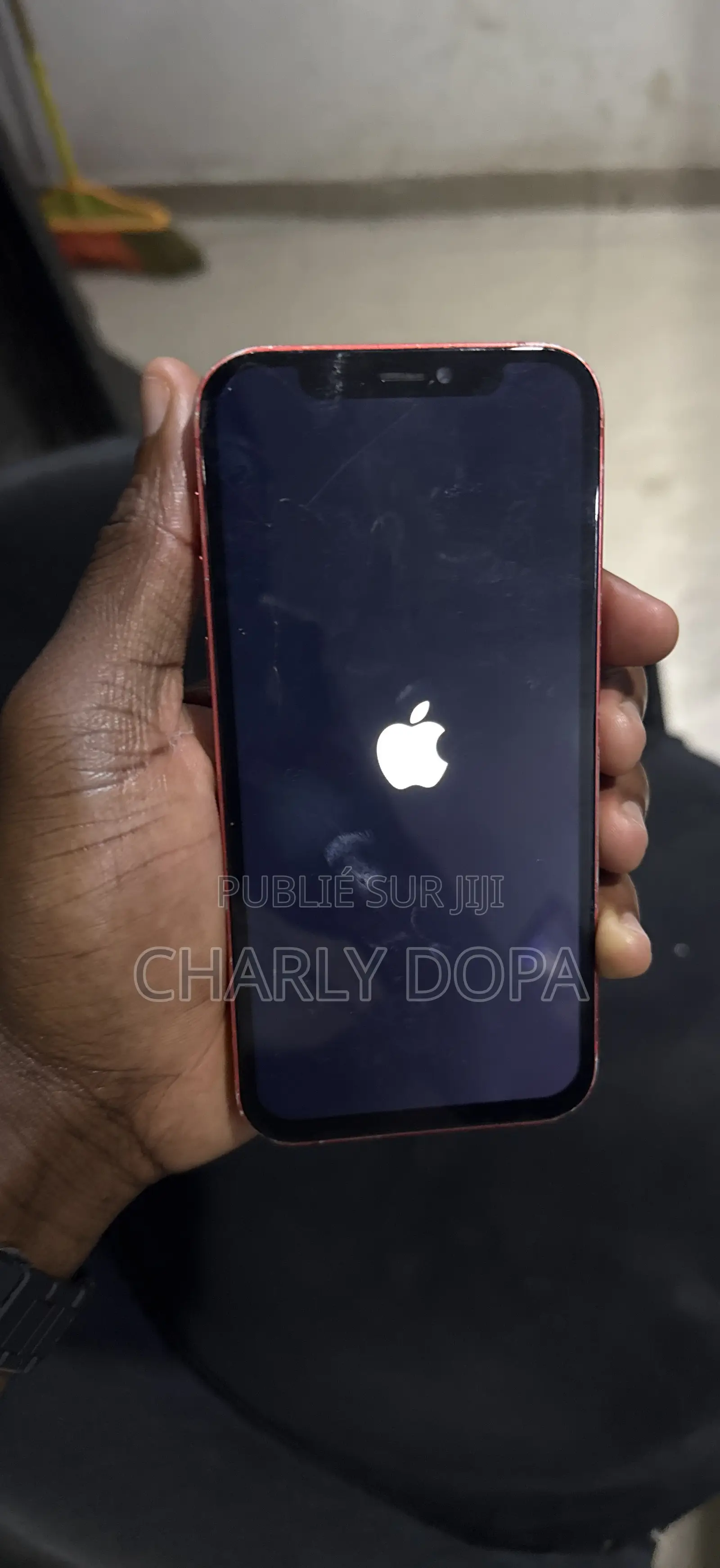 Apple iPhone 12 64 GB Rouge