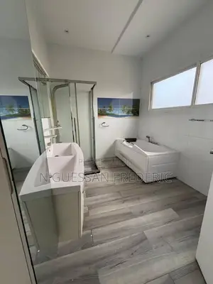 Furnished 5chbre Duplex dans Cocody à Louer