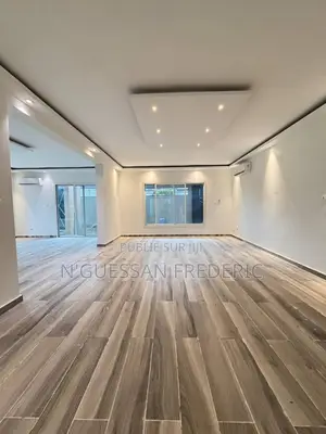 Furnished 5chbre Duplex dans Cocody à Louer