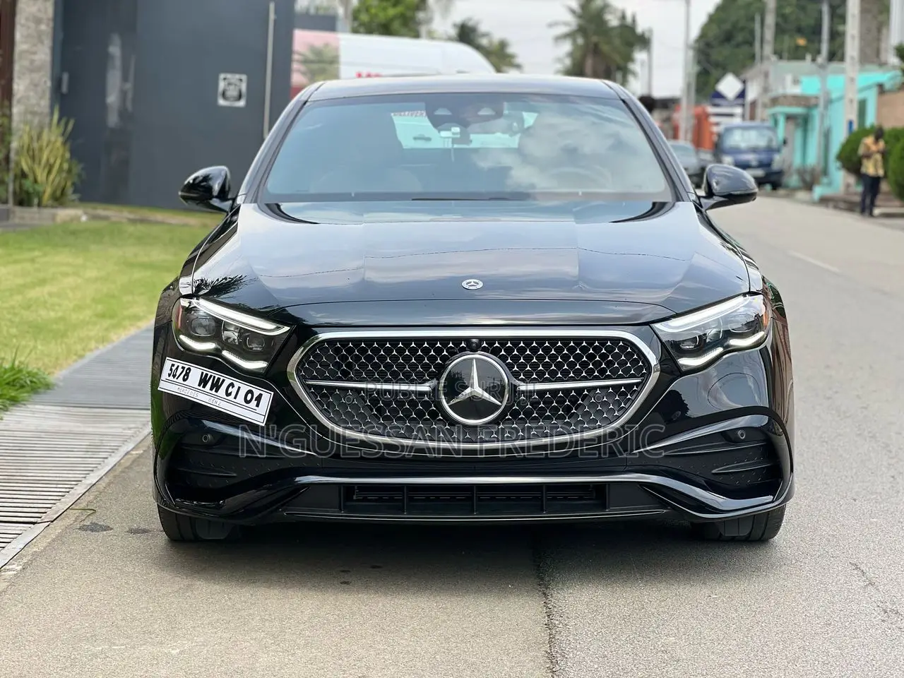 New Mercedes-Benz E350 2025 Black
