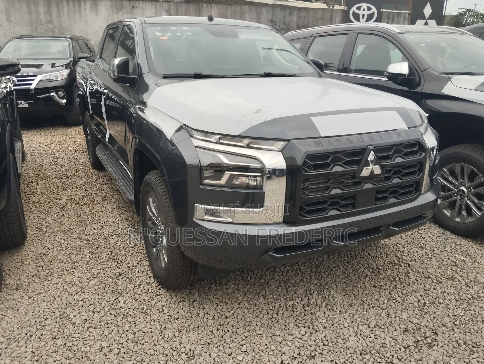 New Mitsubishi L200 2025 Black