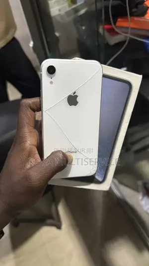 Photo - Apple iPhone XR 64 GB Blanc