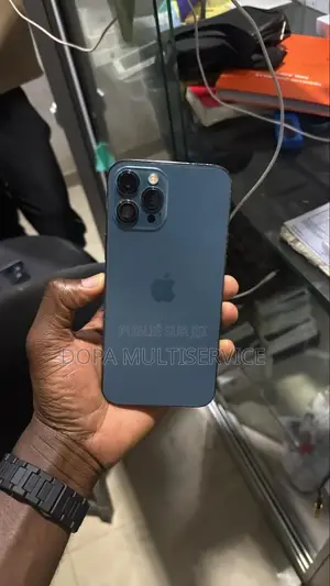 Photo - Apple iPhone 12 Pro Max 128 GB Blue