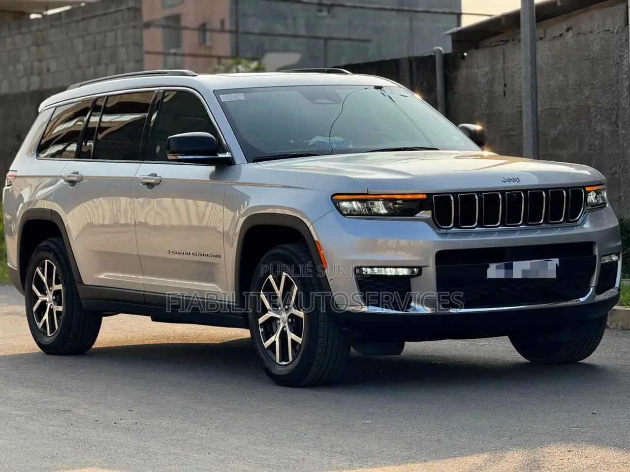Jeep Grand Cherokee L 2025 Gris